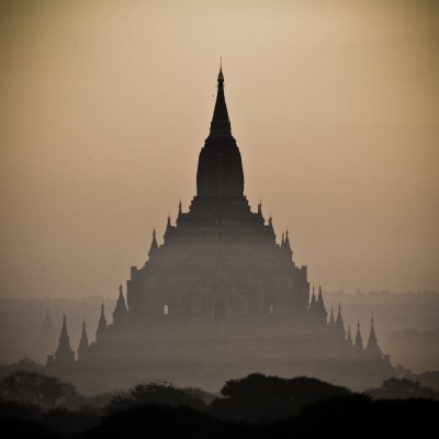BIRMANIE - Temple de Bagan...